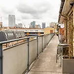 Spacious Bright Room W/Private Br, View & Terrace.